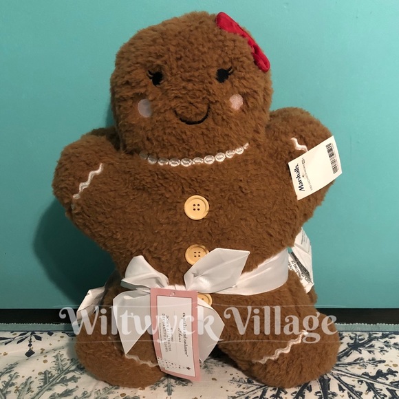Cupcakes and Cashmere Sherpa Gingerbread Man and Woman Pillow Couple Set - Picture 3 of 8